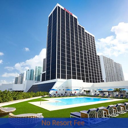 Hilton Miami Downtown Hotel Exterior photo